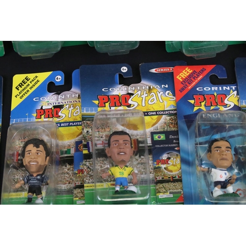 200 - 24 Carded Corinthian Pro Stars football figures to include Ryan Giggs Manchester United 2nd, Duncan ... 