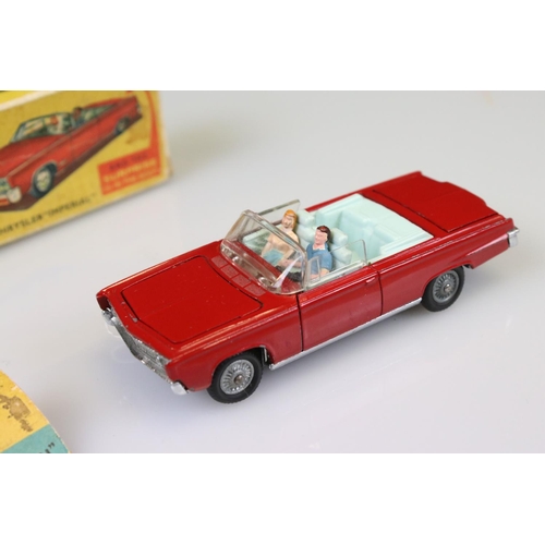 571 - Two boxed diecast models to include Corgi 246 Chrysler Imperial in red with both figures (diecast vg... 