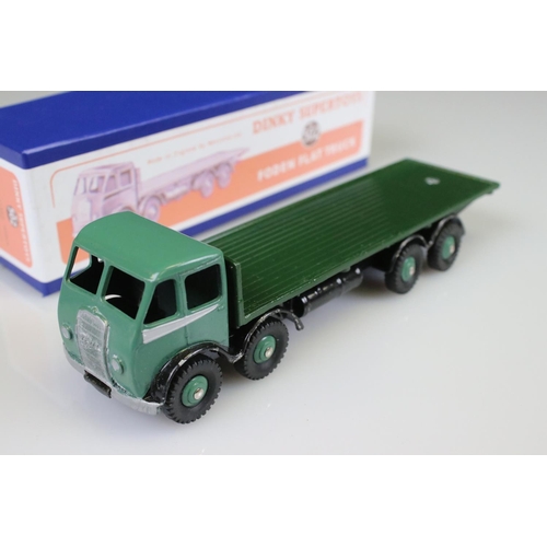 578 - Two boxed Dinky diecast models to include 903 Foden Flat Truck with Tailboard & 502 Foden Flat Truck... 