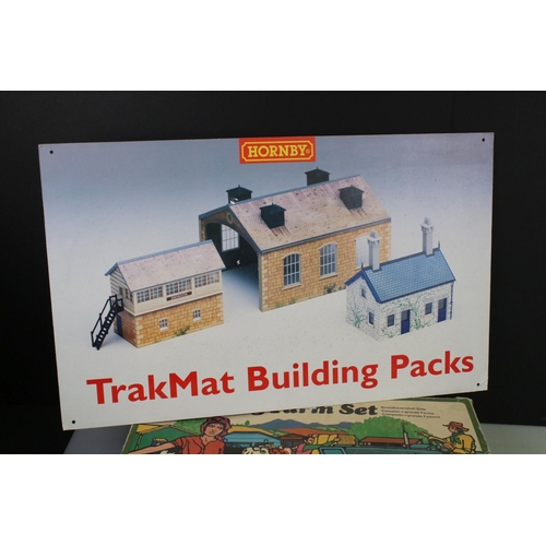 190 - Group of toys and collectables to include boxed Timpo Big Farm Set buildings, accessories and mat co... 