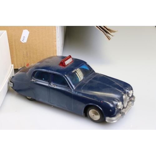 193 - Collection of vintage toys to include diecast models featuring Corgi, Matchbox, Corgi James Bond eje... 