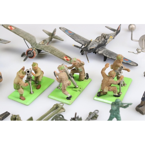 508 - Quantity of military related plastic and diecast models to include Britains Deetail, Dinky diecast m... 