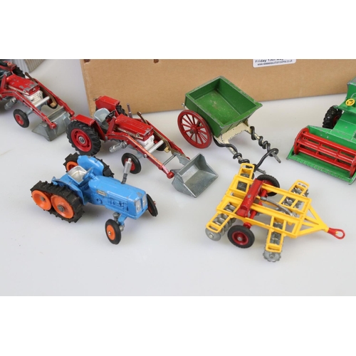 528 - Collection of diecast and plastic farming models & accessories to include Corgi, Britains and Matchb... 