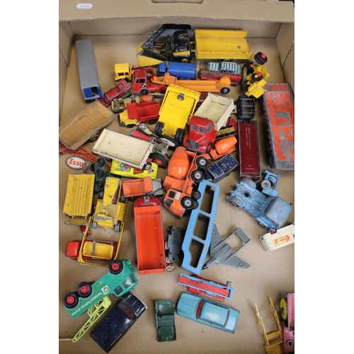 534 - Quantity of circa 1960/70s play worn diecast models to include Matchbox, Corgi, Dinky, Budgie etc, f... 