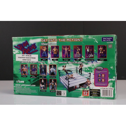 159 - WWE WWF Wrestling - Boxed Jakks Pacific WWF Team Xtreme 3 figure set with Hardy Boyz & Lita plus a c... 