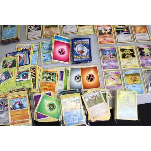 178 - Pokémon - Collection of Trading Cards to include stage 1, basic, trainer & energy, together with a c... 