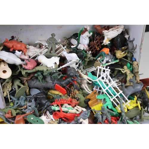 232 - Collection of plastic figures to include military, animals & farming featuring Britains Deetail, Joe... 