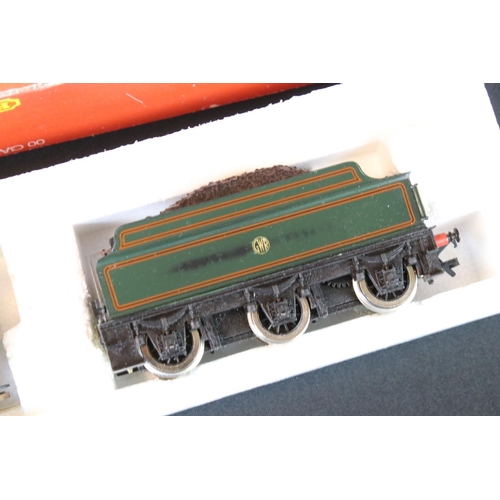 66 - Three boxed Hornby OO gauge locomotives to include R078 GWR 4-6-0 King Edward I, R830 GWR 4-6-0 Loco... 