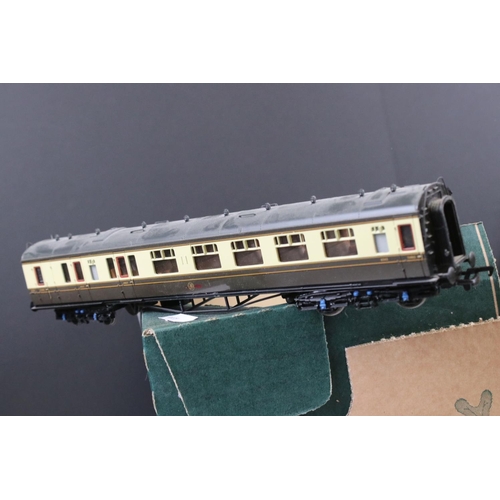 77 - 27 OO gauge items of rolling stock, all coaches, to include Hornby, Bachmann, Airfix etc, mainly in ... 