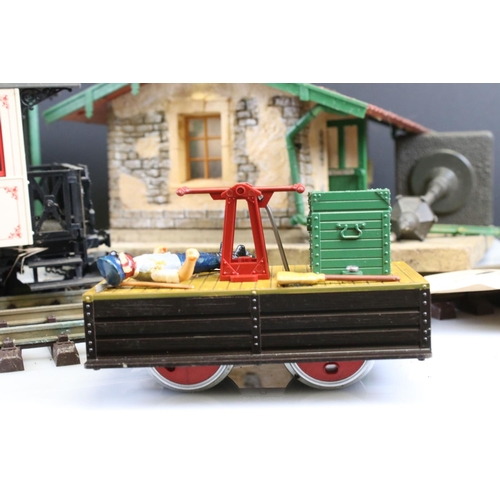 94 - Quantity of Lehmann G scale model railway to include various track (straights and curves), boxed 200... 