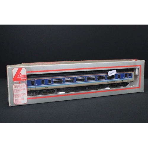 13 - Four boxed Lima OO gauge locomotives / engines to include 205020A2 Class 6001 Steadfast, 205050A1 Sp... 