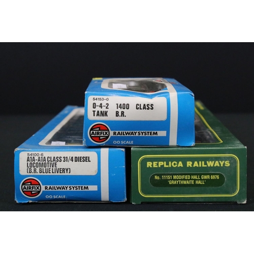 21 - Three boxed OO gauge locomotives to include 2 x Airfix (54100-6 A1A A1A Class 31/4 Diesel BR Blue li... 