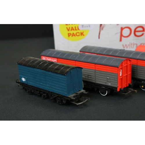 33 - 37 OO gauge items of rolling stock featuring tankers, wagons and vans to include Hornby, Wrenn, Bach... 