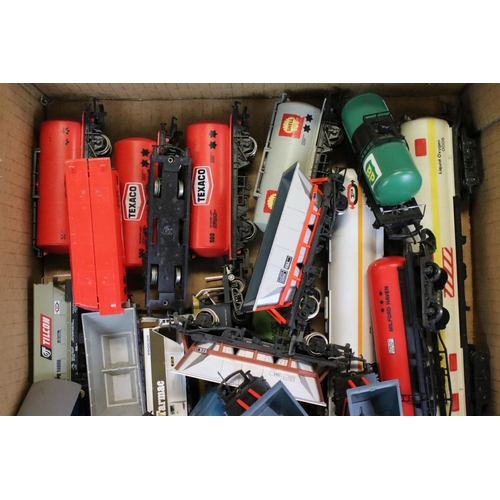 33 - 37 OO gauge items of rolling stock featuring tankers, wagons and vans to include Hornby, Wrenn, Bach... 