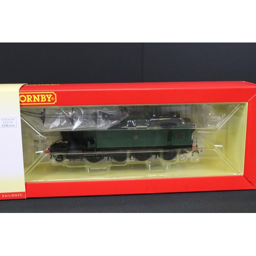 41 - Three boxed Hornby OO gauge DCC Ready locomotives to include R2402 GWR 4-6-0 6800 Grange Class Hardw... 