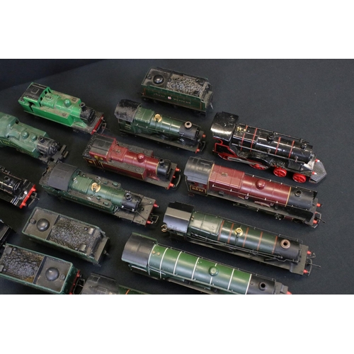 47 - 15 OO Gauge Locomotives & 6 x tenders including Hornby ' Cadbury Castle ' 7028 with tender, Hornby '... 