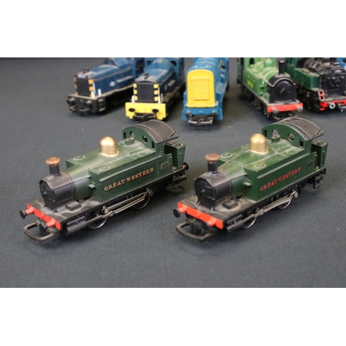 53 - 10 OO / HO gauge locomotives to include Hornby GWR 0-4-0, Fleischmann 0-6-0, Hornby LNER 0-6-0 8474 ... 