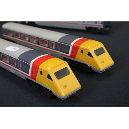 60 - Group of model railway to include Hornby OO gauge Arsenal locomotive, Hornby City og Derby car, Horn... 