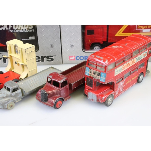 481 - Around 17 boxed Corgi diecast models to include Heavy Haulage 12801, 3 x Superhaulers, Original Omni... 