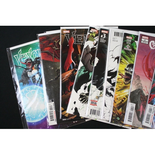 128 - Comics - Around 130 contemporary Marvel comics to include Spiderman, Venom, Black Bolt #1, Deadpool,... 