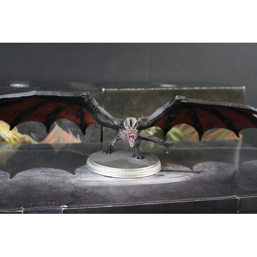 137 - 18 Boxed Eaglemoss The Official Game of Thrones metal models to include Rhaegal, Viserion, Drogon, J... 