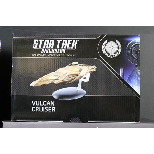 139 - Eight boxed Eaglemoss Sci Fi figures to include 3 x Battlestar Galactica and 5 x Star Trek, all exce... 