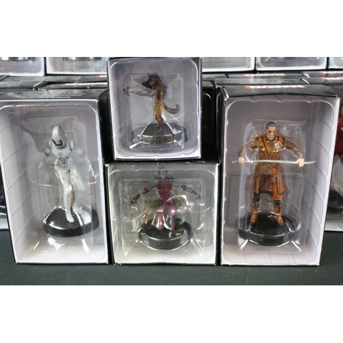 141 - 29 Boxed Marvel Eaglemoss metal figures to include Loki, Groot, Iron Man, Captain America, Nick Fury... 