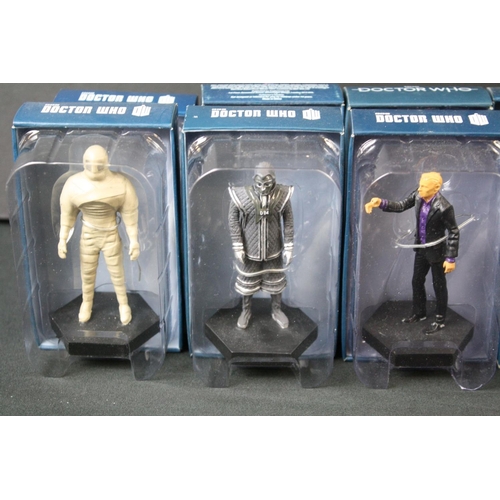 142 - 40 Boxed Eaglemoss BBC Doctor Who metal figures in excellent condition