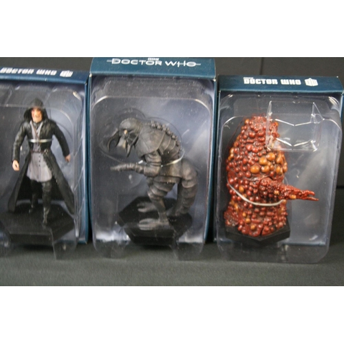 142 - 40 Boxed Eaglemoss BBC Doctor Who metal figures in excellent condition