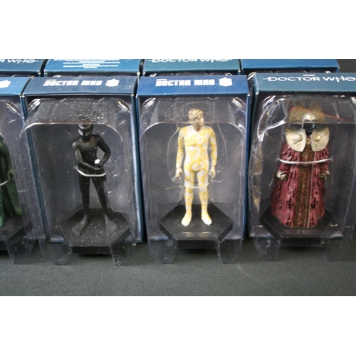 142 - 40 Boxed Eaglemoss BBC Doctor Who metal figures in excellent condition