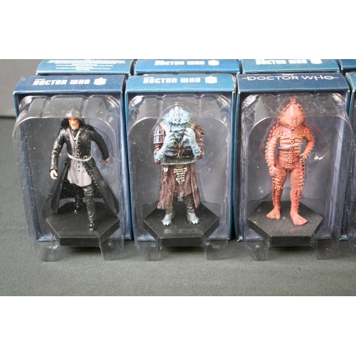 142 - 40 Boxed Eaglemoss BBC Doctor Who metal figures in excellent condition