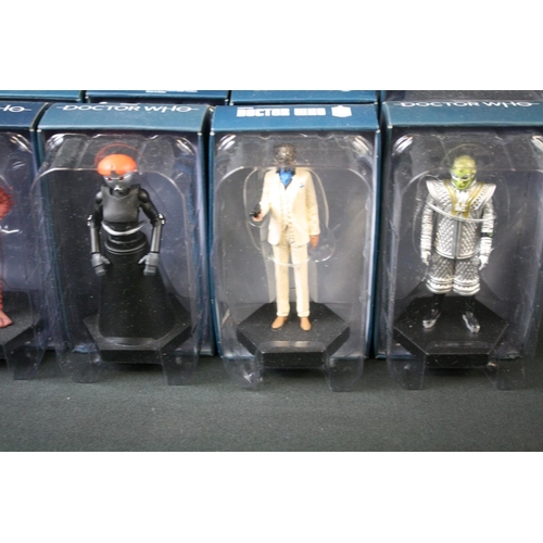 142 - 40 Boxed Eaglemoss BBC Doctor Who metal figures in excellent condition