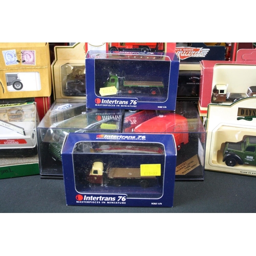 390 - Around 30 boxed diecast models, to include Corgi, Dinky, Matchbox etc, boxes & diecast gen gd