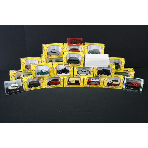 392 - 36 Boxed / cased 1:76 diecast models to include 21 x Classix, Cararama, EFE, SA etc (vg)