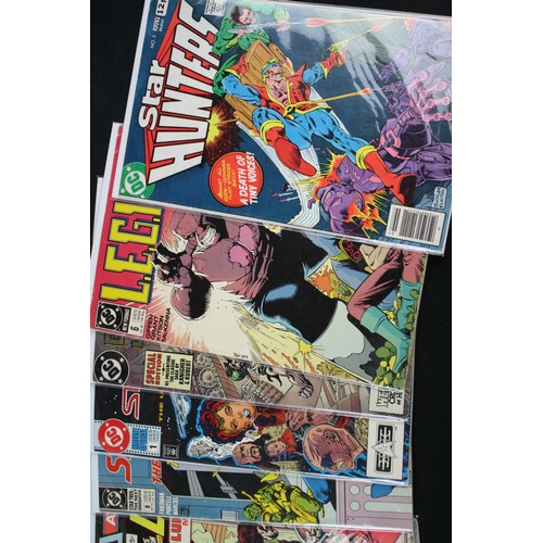 127 - Comics - Around 120 comics from the 1980s to contemporary examples featuring Aquaman, The Grim Ghost... 