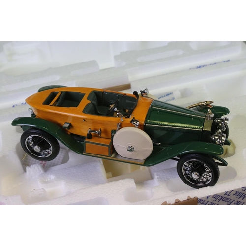 449 - Five boxed Franklin Mint 1:24 diecast models to include boxed 1947 Bentley Black, 1914 Rolls Royce (... 