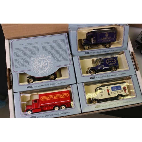 455 - 13 Franklin Mint 1:24 diecast models to include 1907 RR The Silver Ghost, 1938 Jaguar SS100, 1948 MG... 