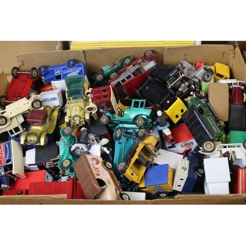 456 - Quantity of diecast models mainly circa 1970 to 1990s to include Matchbox, Lledo, Corgi etc plus a l... 