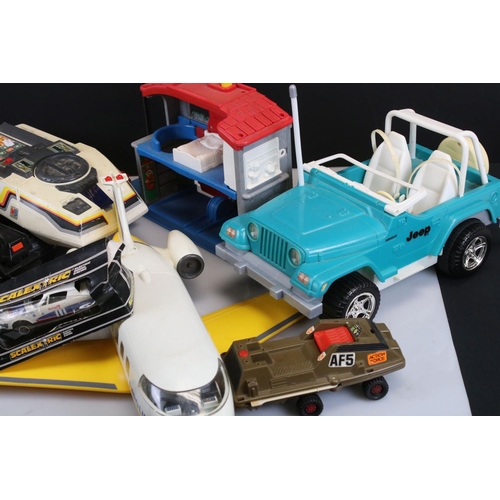 301 - Collection of mixed toys to include Scalextric featuring boxed C130 Triumph TR7 (poor box), C052 Esc... 