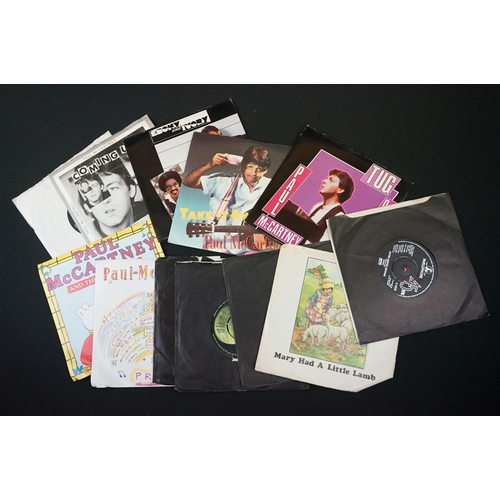 121 - Vinyl & Autographs - Paul McCartney - over 30 singles including Rarities , Limited Editions, Coloure... 