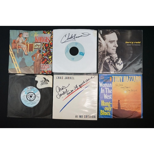 146 - Vinyl & Autographs - Over 25 signed 7