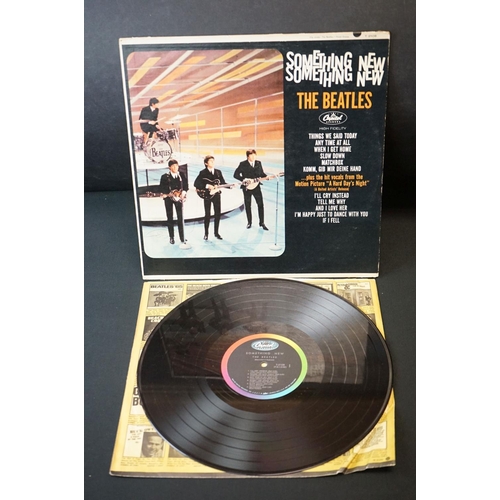 100 - Vinyl - 6 The Beatles LP's to include Rubber Soul (US press on Capitol T 2442), Revolver (PMC 7009),... 