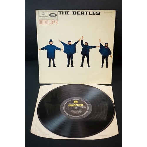 100 - Vinyl - 6 The Beatles LP's to include Rubber Soul (US press on Capitol T 2442), Revolver (PMC 7009),... 