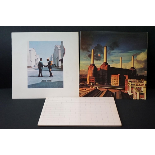 298 - Vinyl - 3 Pink Floyd LP's to include Animals (SHVL 815) non barcode gatefold sleeve, catalogue numbe... 