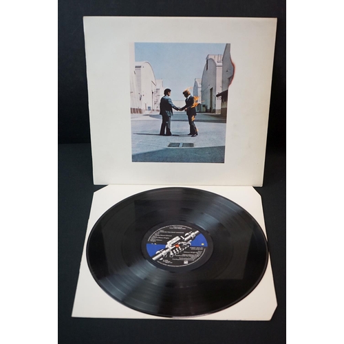 298 - Vinyl - 3 Pink Floyd LP's to include Animals (SHVL 815) non barcode gatefold sleeve, catalogue numbe... 