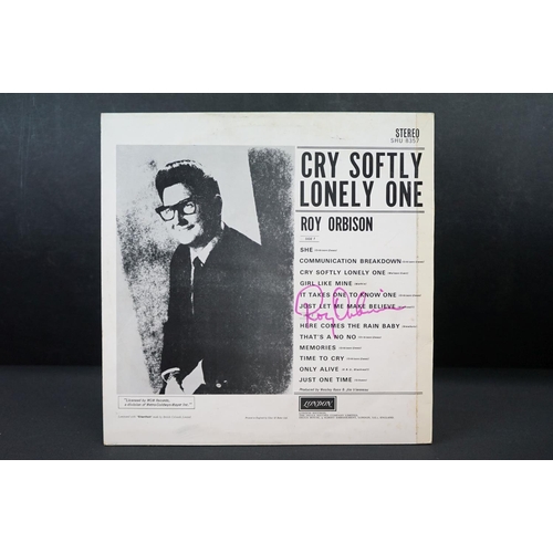 378 - Vinyl & Autograph - Roy Orbison Cry Softly Lonely One (London SHU 8357), purple & silver boxed Londo... 