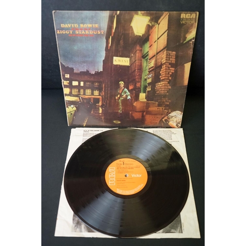 389 - Vinyl - 3 David Bowie LP's to include The Rise & Fall Of Ziggy Stardust (SF 8287) name to label and ... 