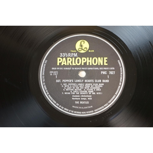 393 - Vinyl - The Beatles Sgt Pepper PMC 7027 mono, with Sold In UK and The Gramophone Co Ltd to label.  R... 