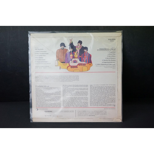 394 - Vinyl - The Beatles Yellow Submarine x 2 mono and stereo versions (PMC 7070 and PCS 7070).  Mono mat... 