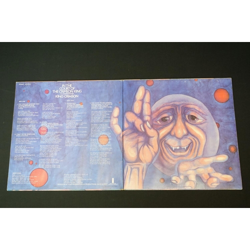 397 - Vinyl - 2 King Crimson LP's to include In The Court Of The Crimson King (ILPS 9111) pink 'i' label, ... 